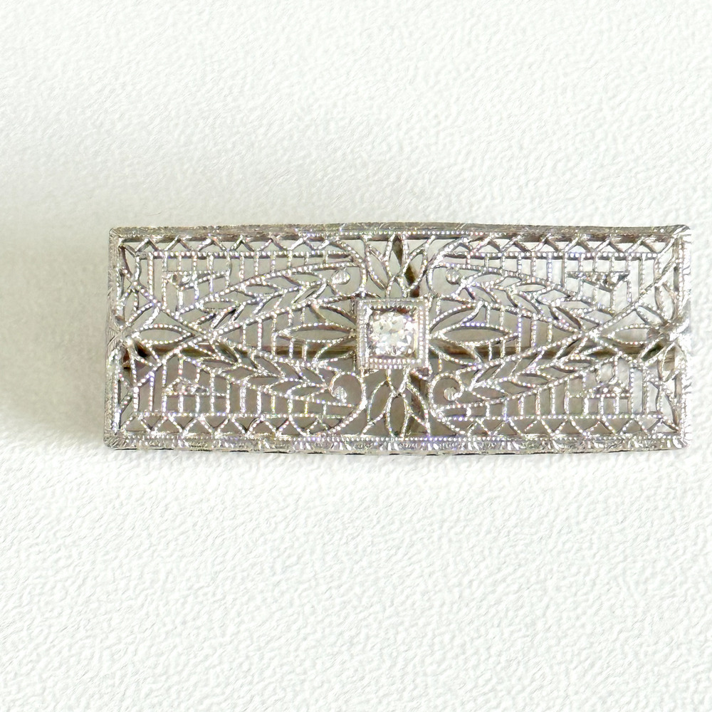 Antique 14K White Gold Art Deco Diamond Filigree Intricate Detail Bar Brooch Pin